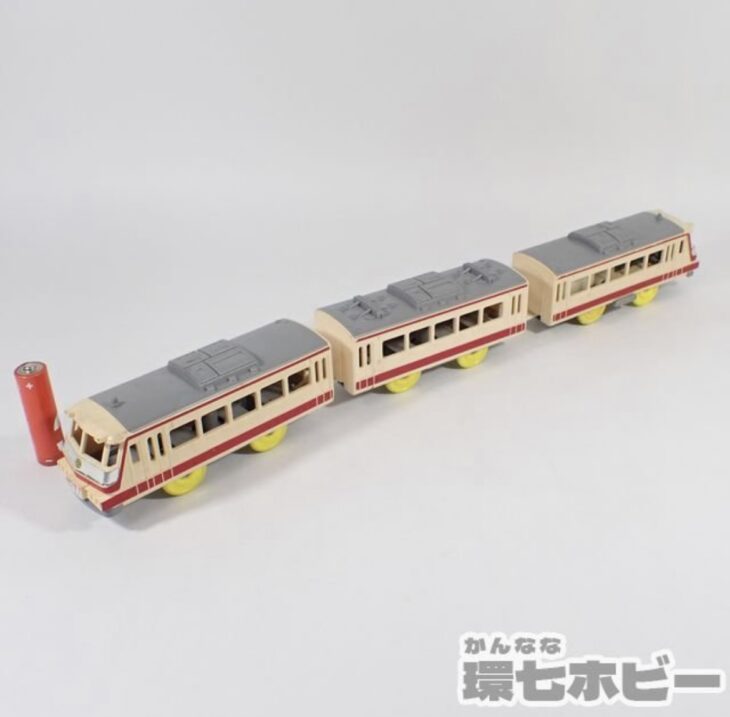 プラレール 西武鉄道 特急ちちぶ 西武5000系 レッドアロー TOMY-