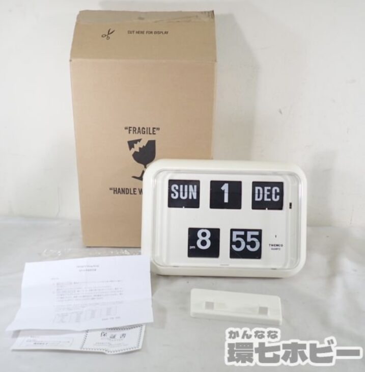 TWEMCO トゥエンコ パタパタ時計 カレンダー QD-35 ホワイト