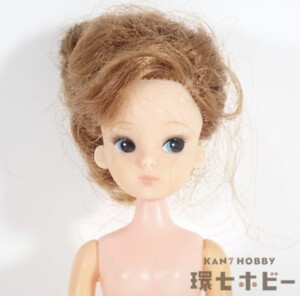 旧タカラ 初代 リカちゃん 着せ替え人形 本体 女の子 刻印あり 両脚連動
