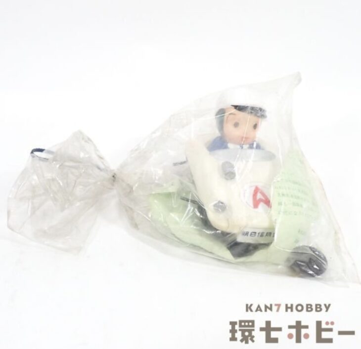 未開封 信用金庫 信ちゃん パトカー ソフビ 貯金箱 No.4