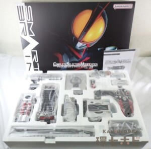 美品 バンダイ CSM コンプリートセレクションモディフィケーション 仮面ライダー555 ファイズギア&アクセル ver2