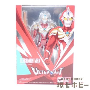 未開封 バンダイ ウルトラアクト ウルトラマンマックス フィギュア
