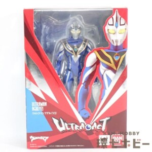 未開封 バンダイ ウルトラアクト ウルトラマンガイア ウルトラマンアグル(V2) フィギュア