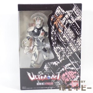 バンダイ ウルトラアクト ウルトラマンティガ キリエロイド フィギュア