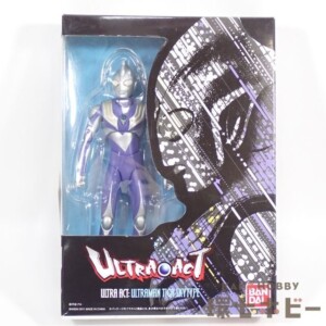 未開封 バンダイ ウルトラアクト ウルトラマンティガ スカイタイプ フィギュア