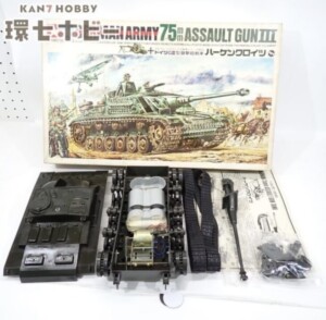 黒丸タミヤ 1/21 ドイツGIII 3型襲撃砲戦車 ハーケンクロイツ 完成品 モーターライズ プラモデル ジャンク